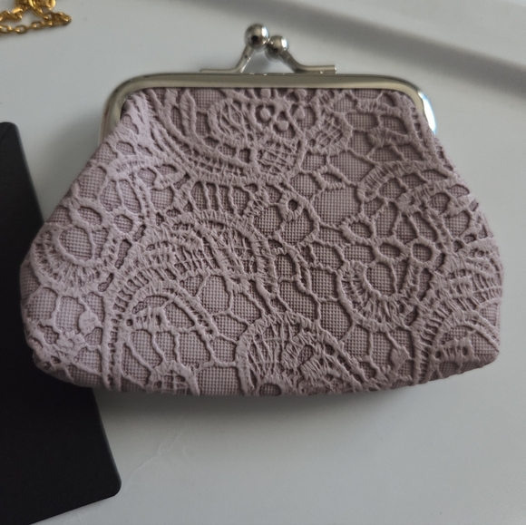 Large Bundle - Picture 2 of 4